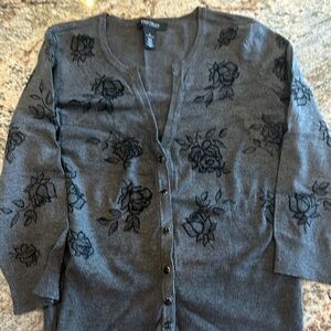 WHBM Women’s 3/4 length cardigan with snap buttons